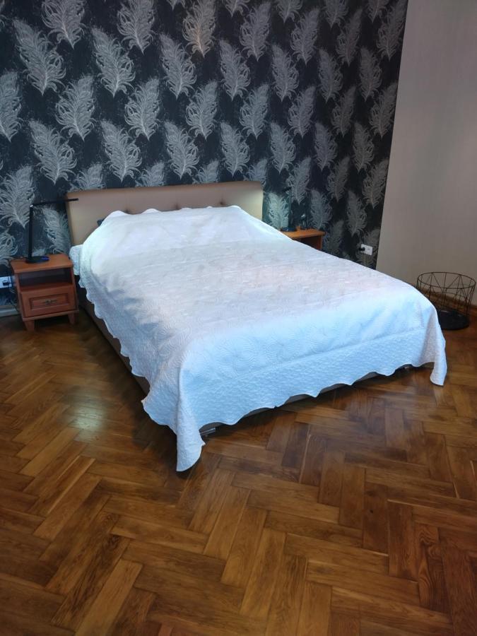 555 Метров До Моря Λιέπαγια Εξωτερικό φωτογραφία